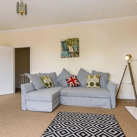 Large Spacious First Floor Apartment Newport  Exterior foto